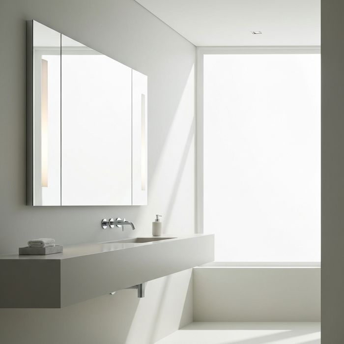 Modern bathroom Optiwhite frameless mirror